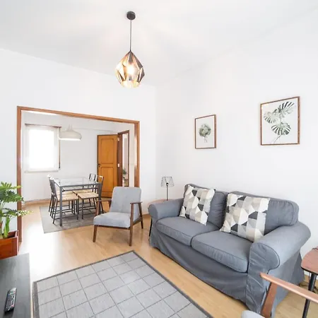 Flh Gulbenkian Flat With Balcony-3